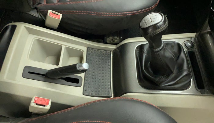 2017 Mahindra Scorpio S11 2WD, Diesel, Manual, 33,074 km, Gear Lever