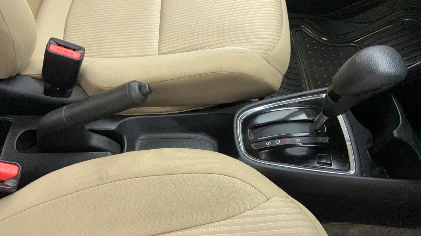 2018 Honda Amaze 1.2 V CVT I VTEC, Petrol, Automatic, 11,852 km, Gear Lever