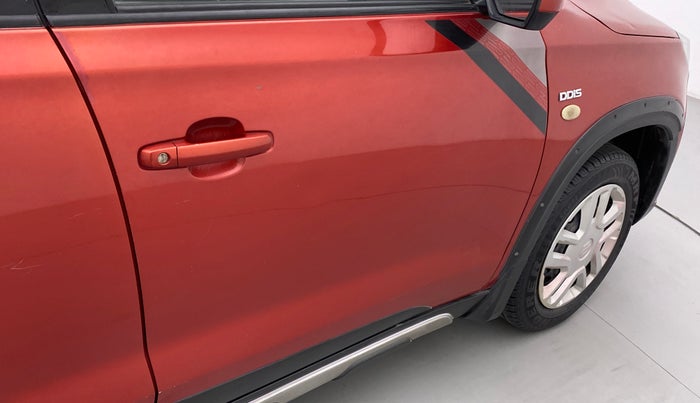 2018 Maruti Vitara Brezza VDI, Diesel, Manual, 49,091 km, Driver-side door - Slightly dented
