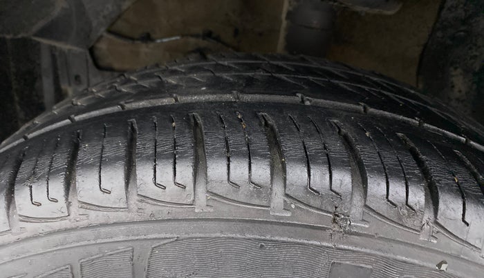 2018 Maruti Vitara Brezza VDI, Diesel, Manual, 49,091 km, Left Front Tyre Tread