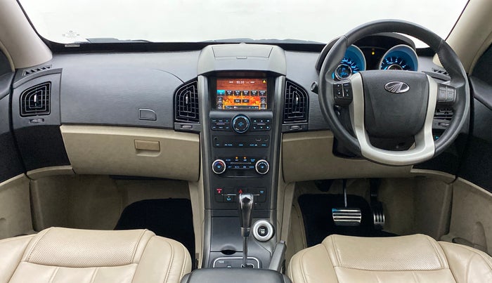 2017 Mahindra XUV500 W10 AT, Diesel, Automatic, 58,584 km, Dashboard