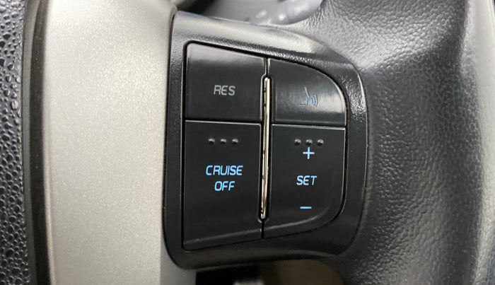 2017 Mahindra XUV500 W10 AT, Diesel, Automatic, 58,584 km, Adaptive Cruise Control