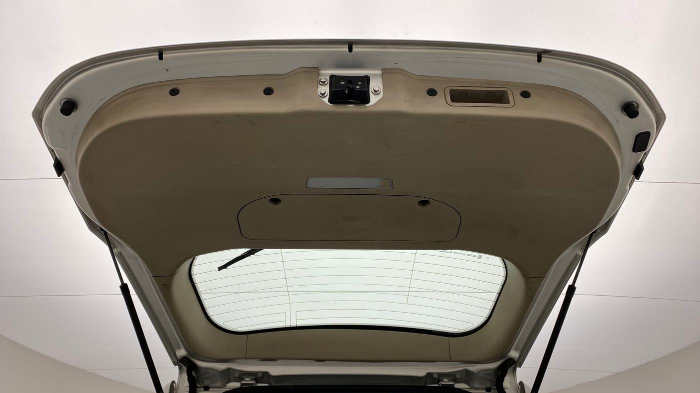2017 Mahindra XUV500 W10 AT, Diesel, Automatic, 58,584 km, Boot Door Open