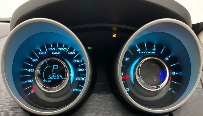 2017 Mahindra XUV500 W10 AT, Diesel, Automatic, 58,584 km, Odometer Image