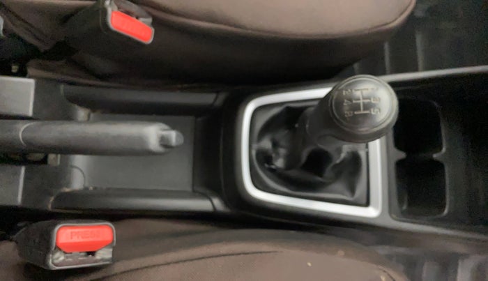 2019 Maruti Swift LXI, Petrol, Manual, 21,372 km, Gear Lever