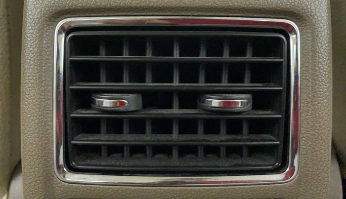 2015 Skoda Rapid 1.5 TDI AT ELEGANCE, Diesel, Automatic, 53,133 km, Rear AC Vents