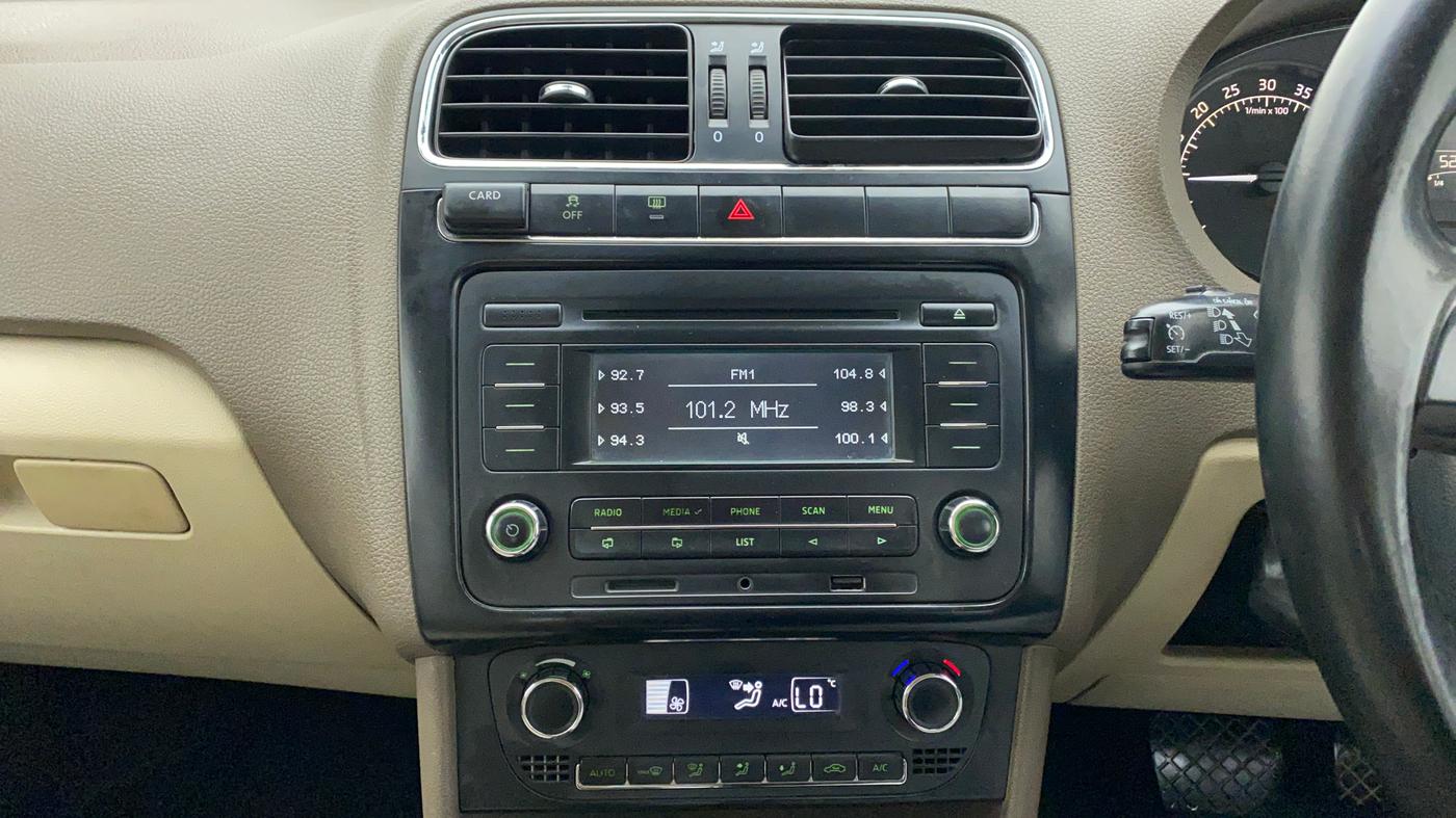 2015 Skoda Rapid 1.5 TDI AT ELEGANCE, Diesel, Automatic, 53,133 km, Air Conditioner