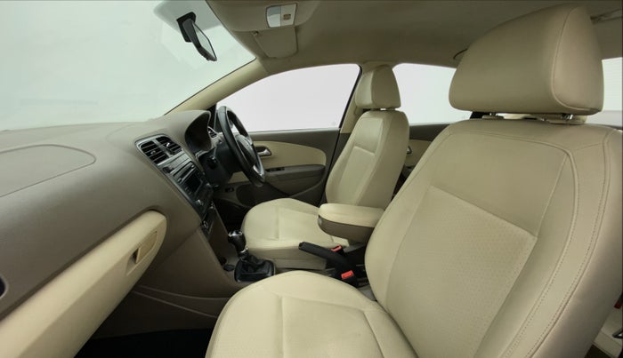 2015 Skoda Rapid 1.5 TDI AT ELEGANCE, Diesel, Automatic, 53,133 km, Right Side Front Door Cabin