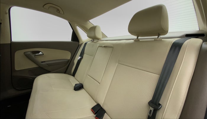 2015 Skoda Rapid 1.5 TDI AT ELEGANCE, Diesel, Automatic, 53,133 km, Right Side Rear Door Cabin