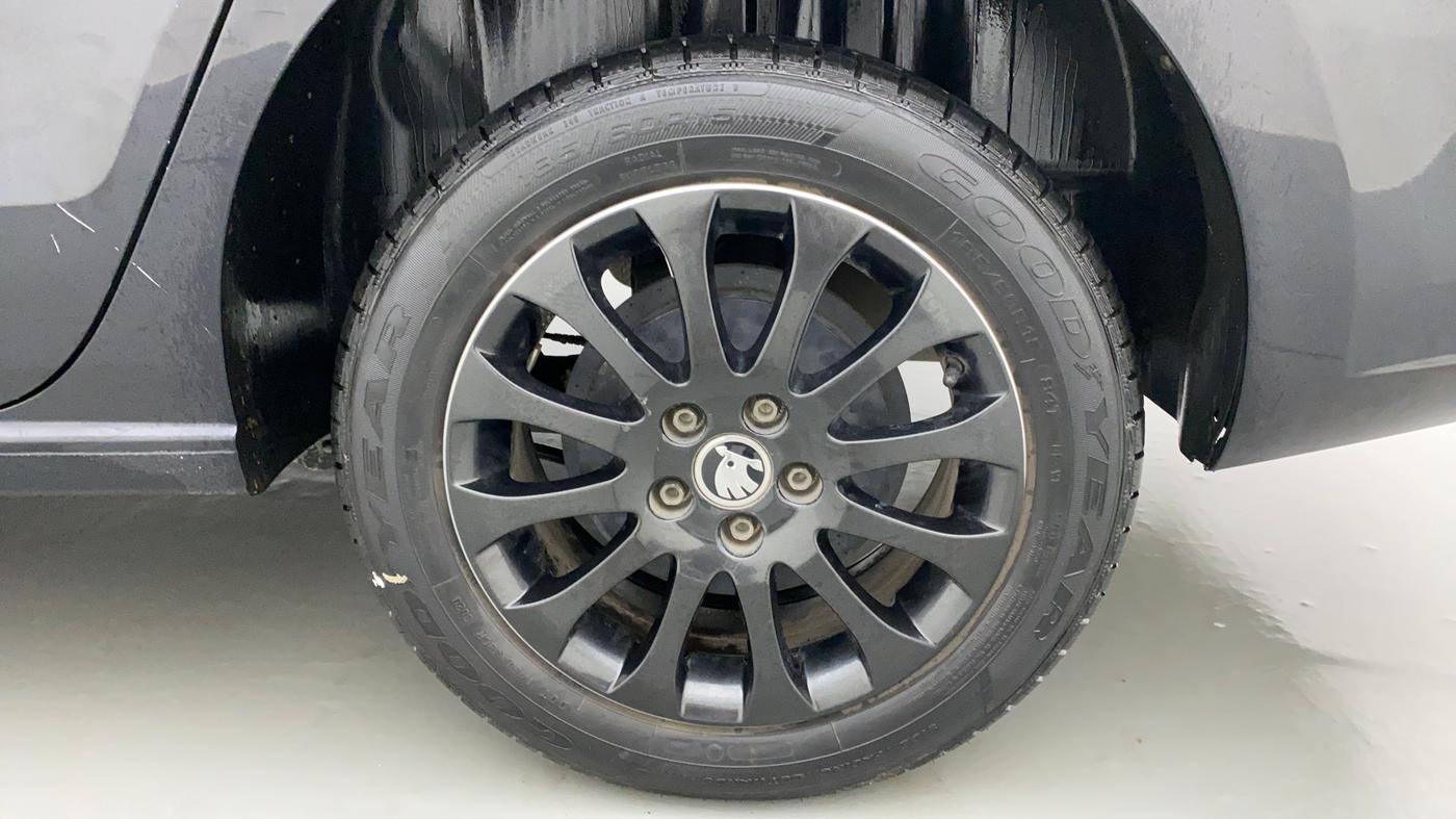 2015 Skoda Rapid 1.5 TDI AT ELEGANCE, Diesel, Automatic, 53,133 km, Left Rear Wheel