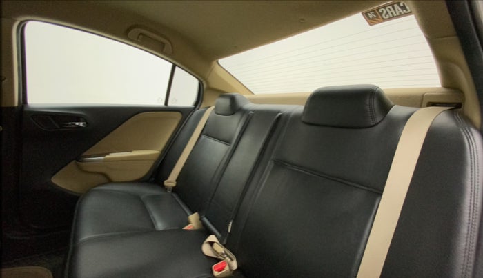 2016 Honda City 1.5L I-VTEC V MT, Petrol, Manual, 93,985 km, Right Side Rear Door Cabin