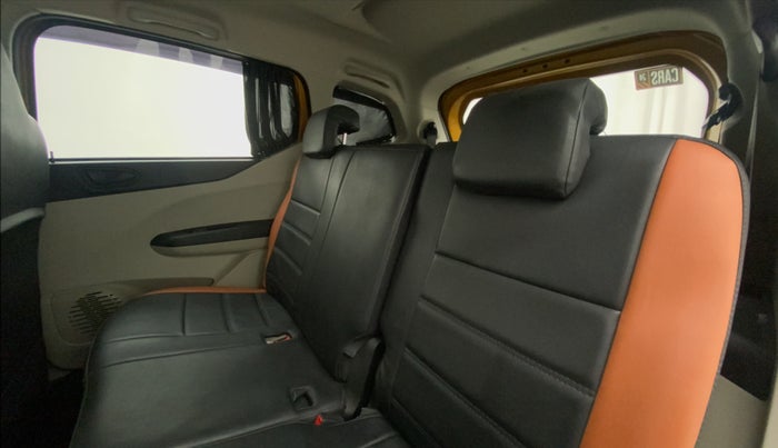 2022 Renault TRIBER RXT AMT, Petrol, Automatic, 18,848 km, Right Side Rear Door Cabin