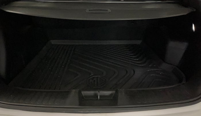 2021 MG HECTOR SHARP HYBRID 1.5 PETROL DUAL TONE, Petrol, Manual, 43,608 km, Boot Inside