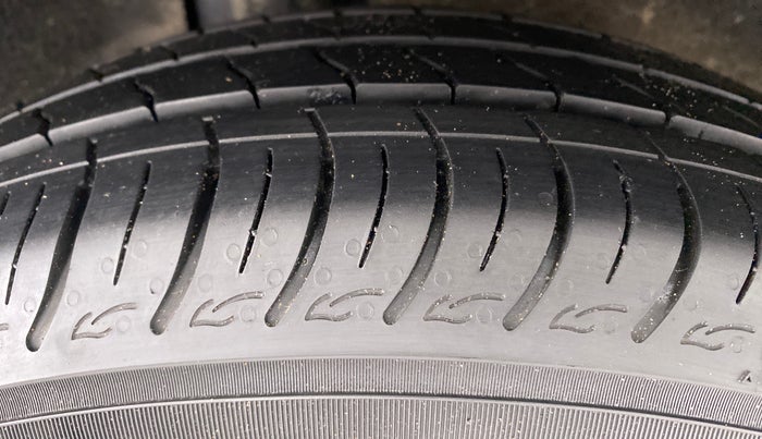 2019 Maruti Baleno DELTA CVT PETROL 1.2, Petrol, Automatic, 11,299 km, Right Rear Tyre Tread