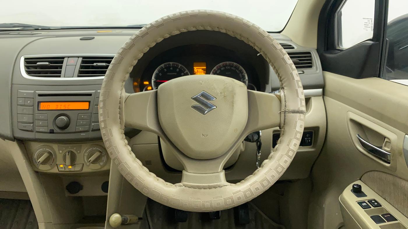 2013 Maruti Ertiga VXI CNG, CNG, Manual, 1,16,596 km, Steering Wheel Close Up