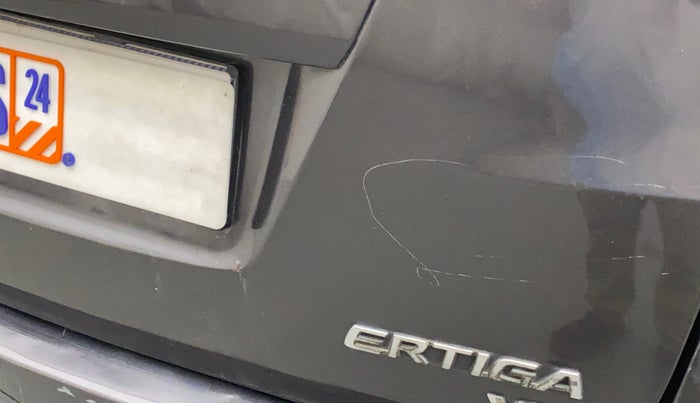 2013 Maruti Ertiga VXI CNG, CNG, Manual, 1,16,596 km, Dicky (Boot door) - Minor scratches