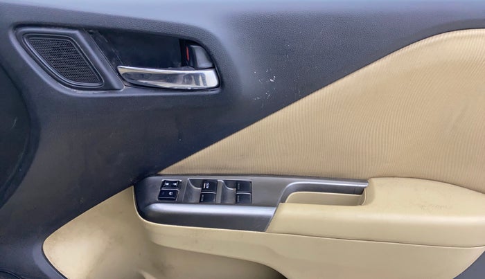2015 Honda City 1.5L I-VTEC V MT, Petrol, Manual, 94,742 km, Driver Side Door Panels Control