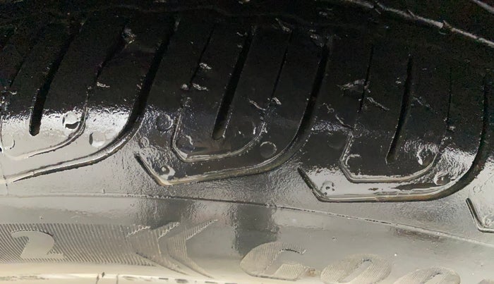 2023 Tata ALTROZ XZA, Petrol, Automatic, 31,031 km, Right Front Tyre Tread