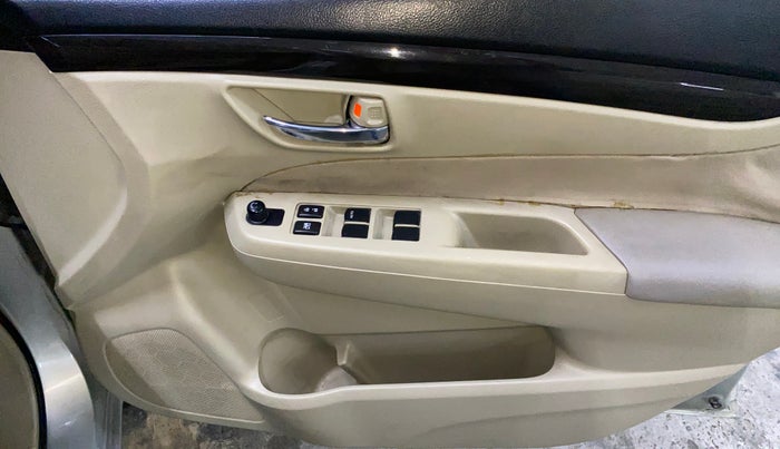 2015 Maruti Ciaz VXI+, Petrol, Manual, 59,542 km, Driver Side Door Panels Control