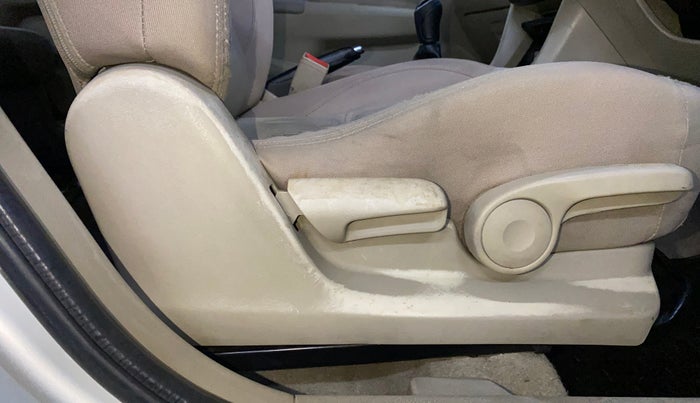 2015 Maruti Ciaz VXI+, Petrol, Manual, 59,542 km, Driver Side Adjustment Panel