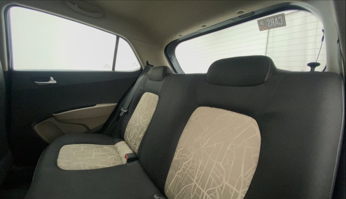 2015 Hyundai Grand i10 SPORTZ 1.2 KAPPA VTVT, Petrol, Manual, 8,759 km, Right Side Rear Door Cabin