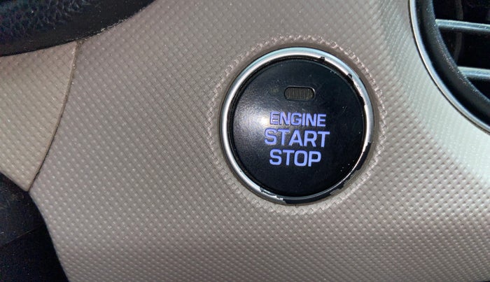 2016 Hyundai Grand i10 ASTA 1.2 KAPPA VTVT, Petrol, Manual, 61,032 km, Keyless Start/ Stop Button