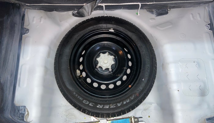 2016 Hyundai Grand i10 ASTA 1.2 KAPPA VTVT, Petrol, Manual, 61,032 km, Spare Tyre