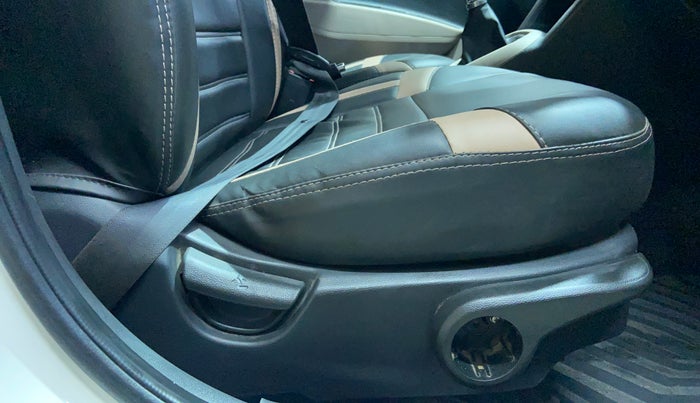 2016 Hyundai Grand i10 ASTA 1.2 KAPPA VTVT, Petrol, Manual, 61,032 km, Driver Side Adjustment Panel