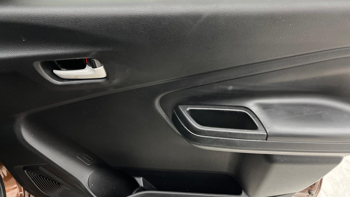 2022 Maruti Celerio VXI, Petrol, Manual, 12,561 km, Driver Side Door Panels Control