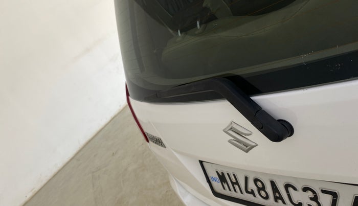 2015 Maruti Ertiga ZXI, CNG, Manual, 1,37,764 km, Rear Wiper