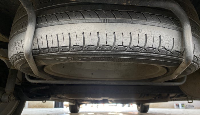 2015 Maruti Ertiga ZXI, CNG, Manual, 1,37,764 km, Spare Tyre