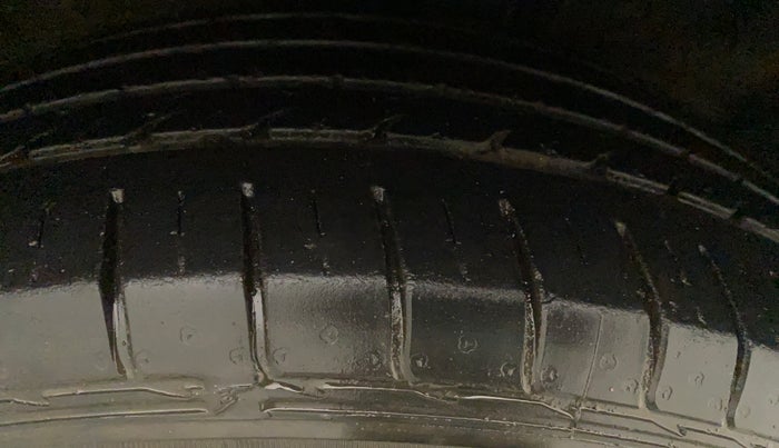2017 Hyundai Creta E PLUS 1.6 PETROL, Petrol, Manual, 93,555 km, Right Rear Tyre Tread