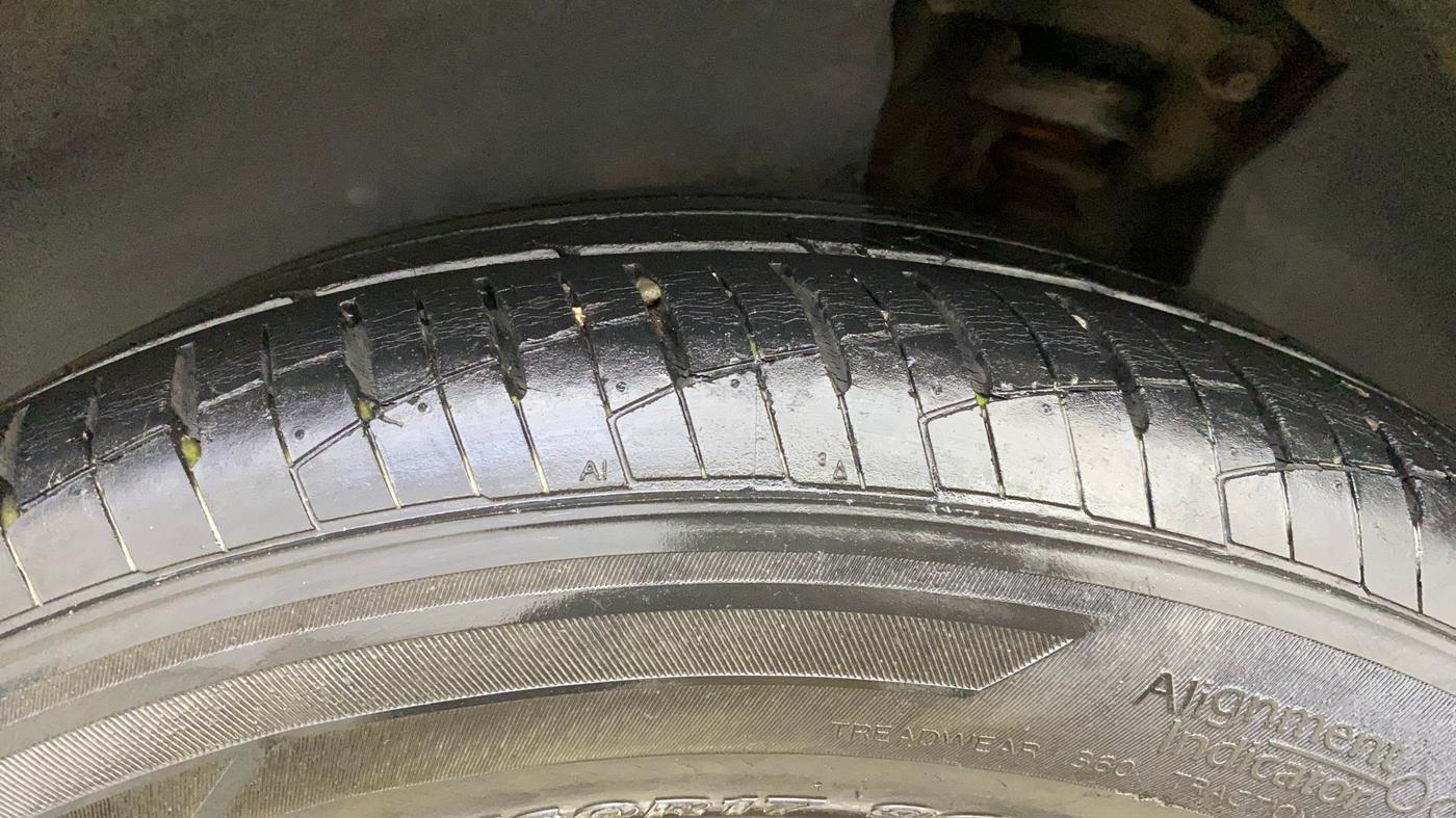 2019 Hyundai Creta SX AT 1.6 PETROL, Petrol, Automatic, 26,777 km, Left Rear Tyre Tread