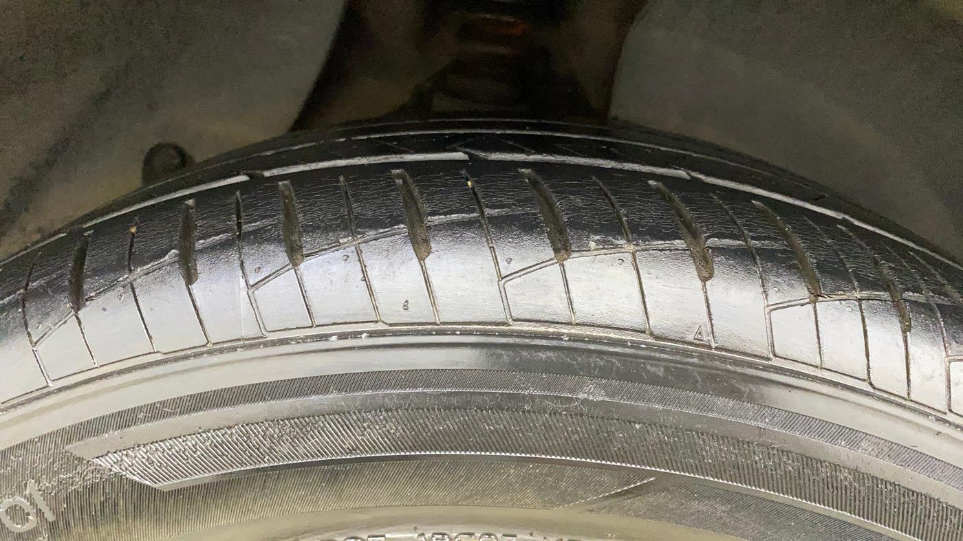 2019 Hyundai Creta SX AT 1.6 PETROL, Petrol, Automatic, 26,777 km, Right Rear Tyre Tread