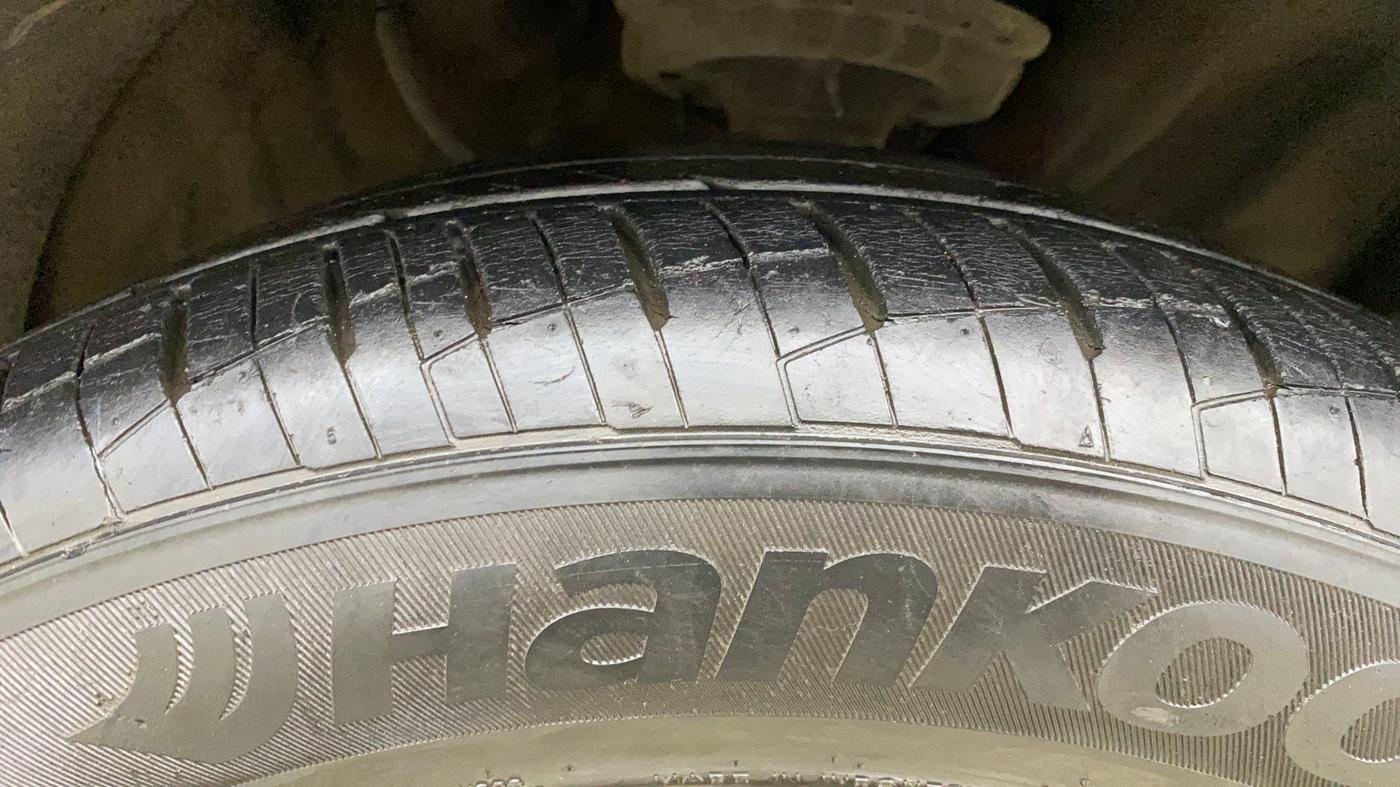 2019 Hyundai Creta SX AT 1.6 PETROL, Petrol, Automatic, 26,777 km, Right Front Tyre Tread