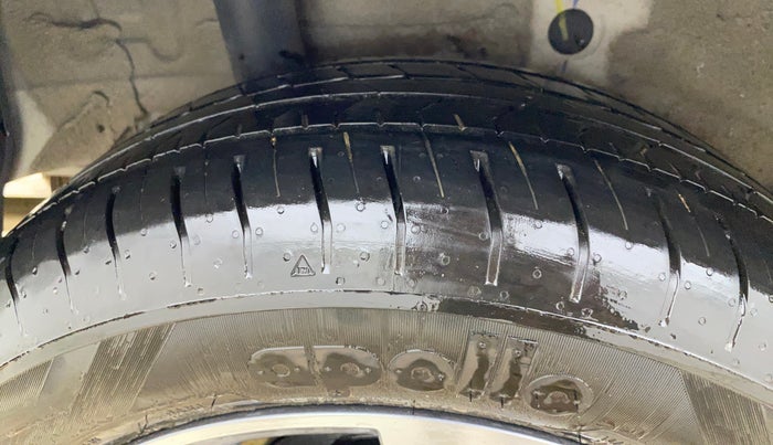 2024 Hyundai Verna SX(O) 1.5 MPI IVT , Petrol, Automatic, 5,953 km, Right Rear Tyre Tread