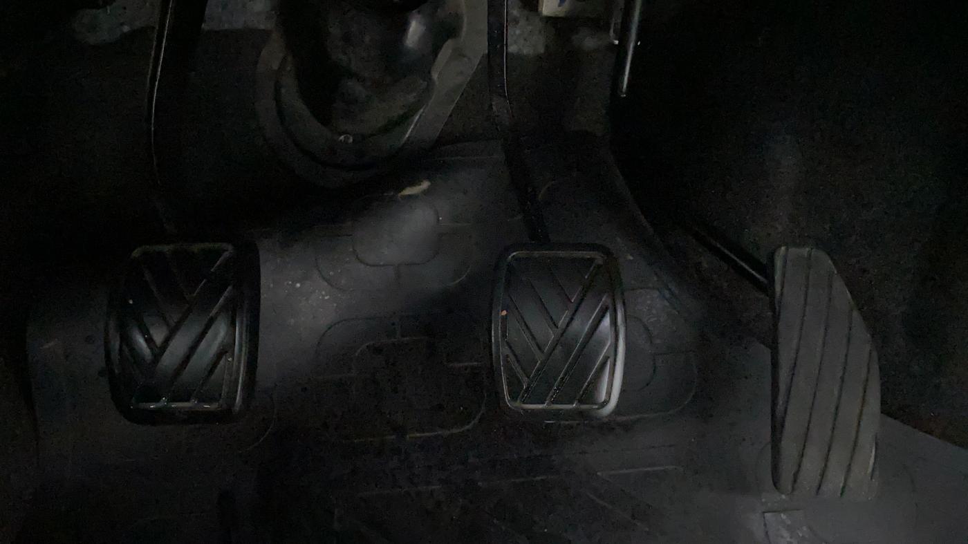 2013 Maruti Wagon R 1.0 LXI, Petrol, Manual, 53,777 km, Pedals