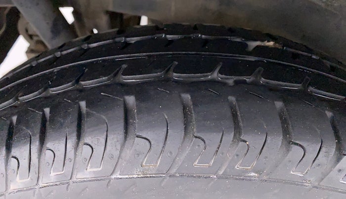 2013 Maruti Wagon R 1.0 LXI, Petrol, Manual, 53,777 km, Right Rear Tyre Tread