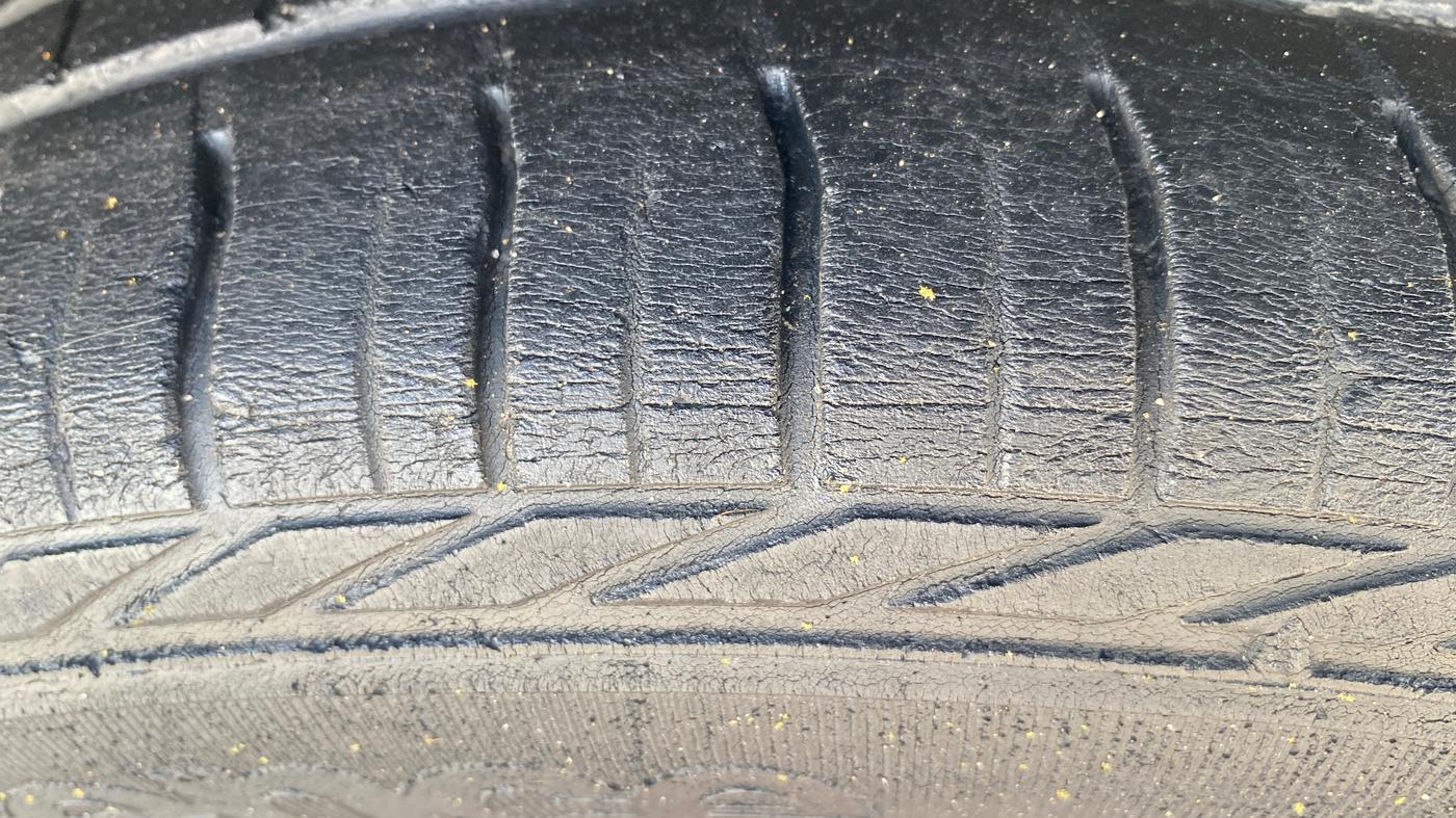 2018 Tata NEXON XZA PLUS PETROL, Petrol, Automatic, 59,408 km, Right Rear Tyre Tread