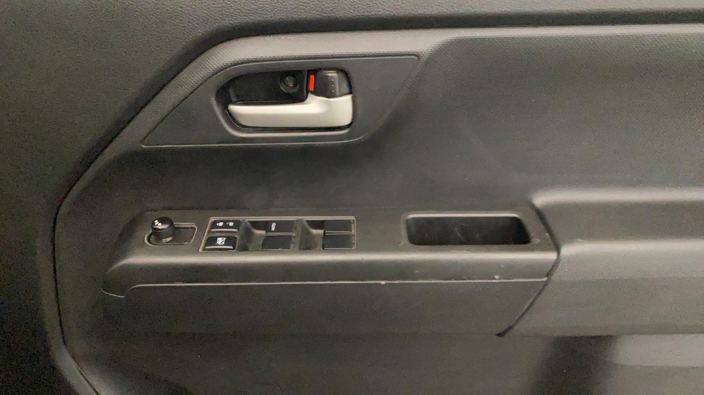 2020 Maruti New Wagon-R VXI 1.0, Petrol, Manual, 60,585 km, Driver Side Door Panels Control