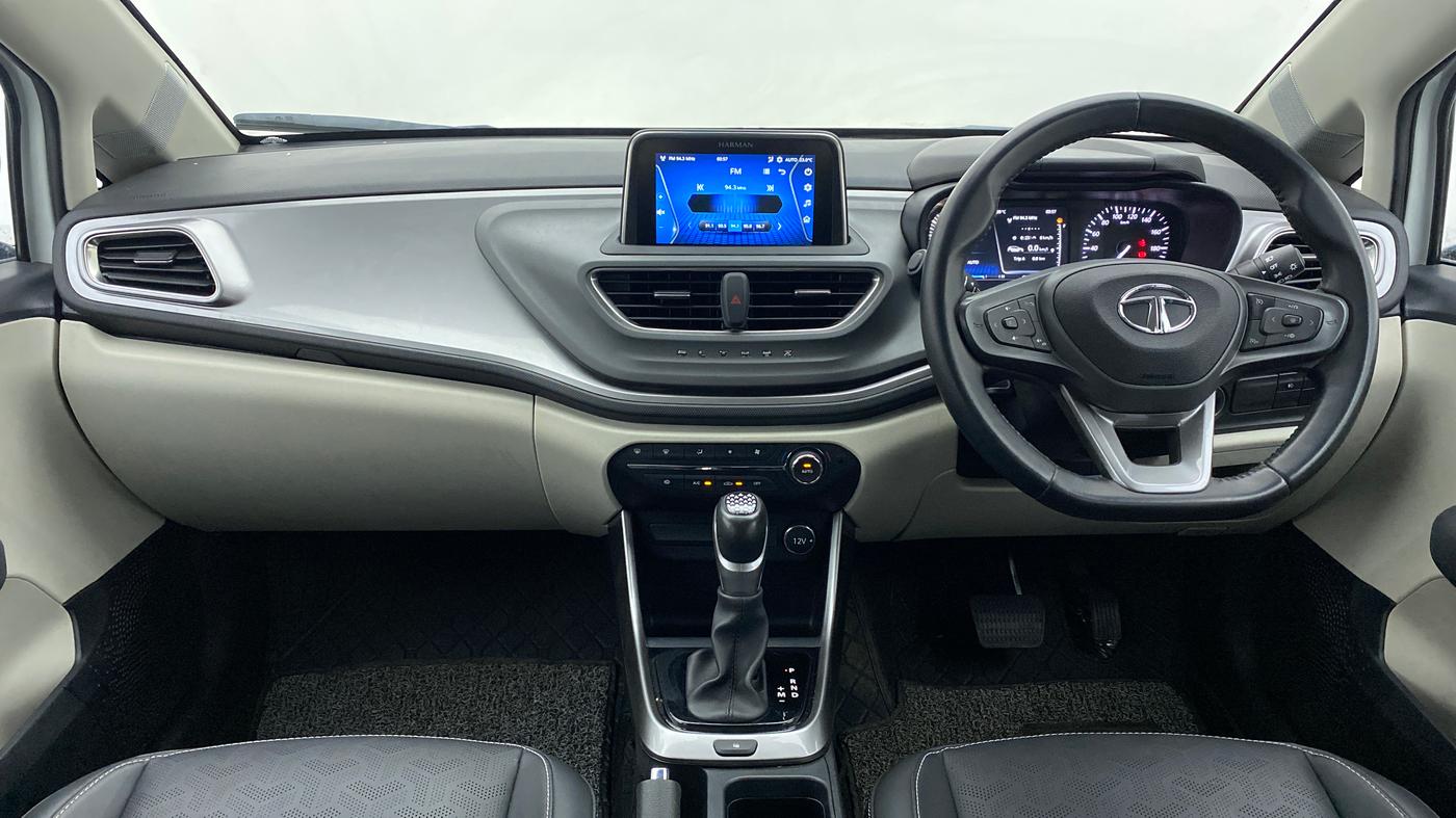2022 Tata ALTROZ XZA PLUS, Petrol, Automatic, 17,288 km, Dashboard