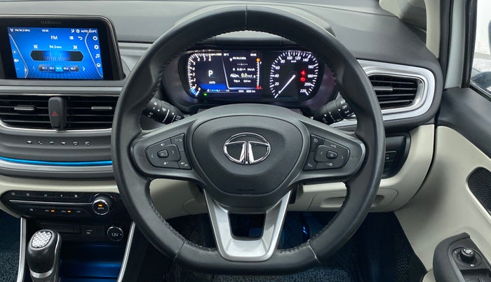 2022 Tata ALTROZ XZA PLUS, Petrol, Automatic, 17,288 km, Steering Wheel Close Up