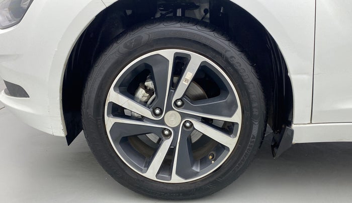 2022 Tata ALTROZ XZA PLUS, Petrol, Automatic, 17,288 km, Left Front Wheel