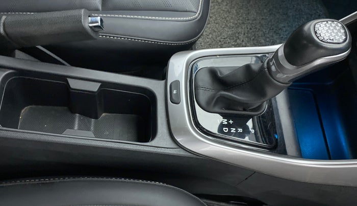 2022 Tata ALTROZ XZA PLUS, Petrol, Automatic, 17,288 km, Gear Lever