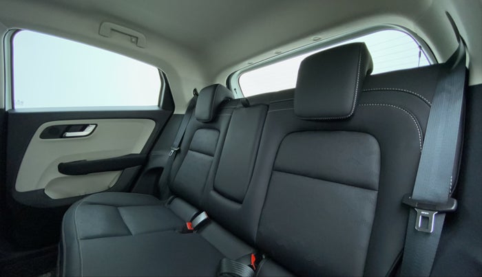 2022 Tata ALTROZ XZA PLUS, Petrol, Automatic, 17,288 km, Right Side Rear Door Cabin