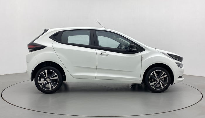 2022 Tata ALTROZ XZA PLUS, Petrol, Automatic, 17,288 km, Right Side View