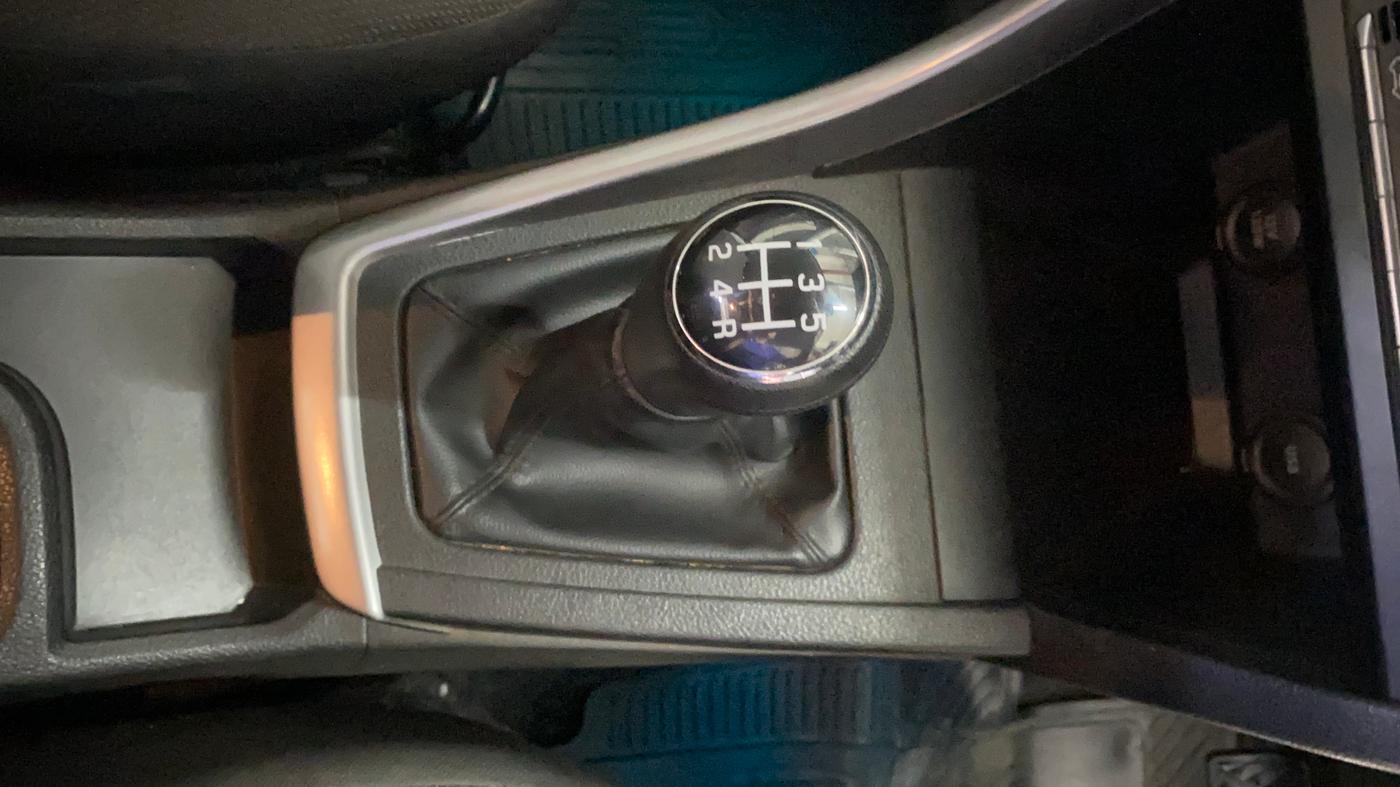 2023 Maruti BREZZA ZXI SMART HYBRID DUAL TONE, Petrol, Manual, 23,908 km, Gear Lever