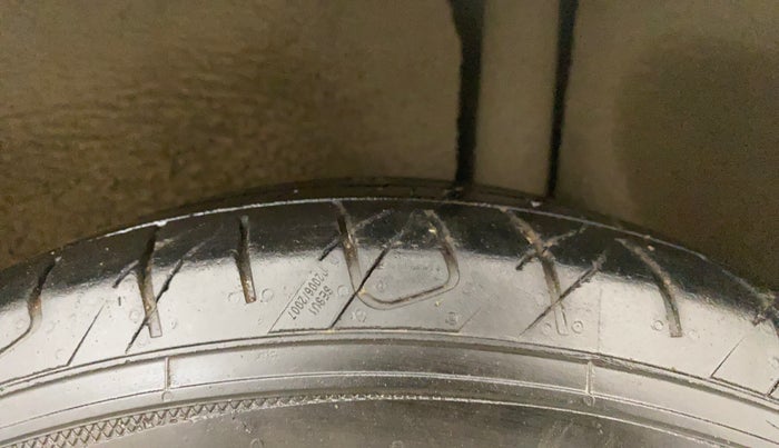 2020 Ford Ecosport TITANIUM 1.5L SPORTS(SUNROOF) DIESEL, Diesel, Manual, 72,241 km, Left Rear Tyre Tread