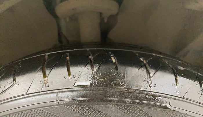 2020 Ford Ecosport TITANIUM 1.5L SPORTS(SUNROOF) DIESEL, Diesel, Manual, 72,241 km, Right Front Tyre Tread