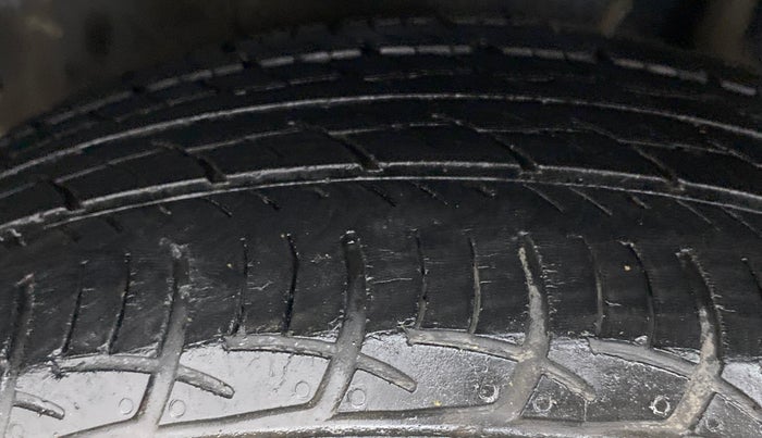 2013 Volkswagen Polo HIGHLINE1.2L PETROL, Petrol, Manual, 66,597 km, Left Rear Tyre Tread